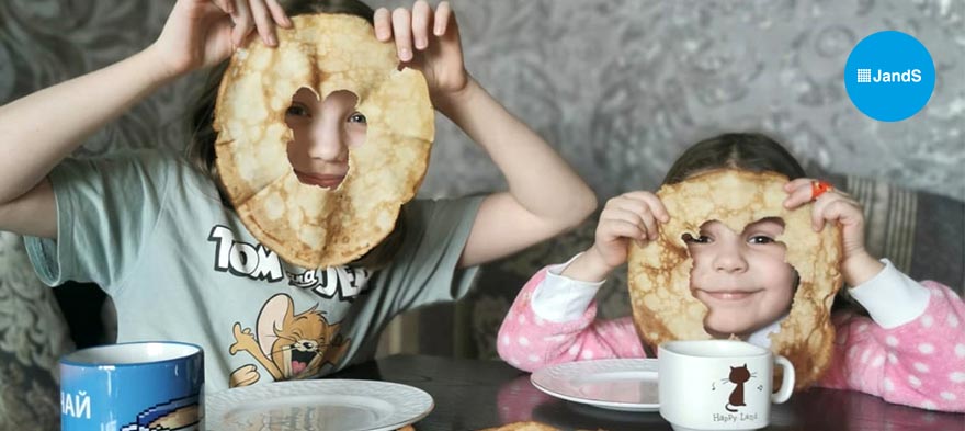 Масленица в Джей энд Эс на Заозерной